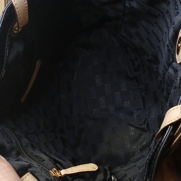 Michael kors logo pvc signature tote black and tan With Matching Wallet Set - Picture 7 of 16